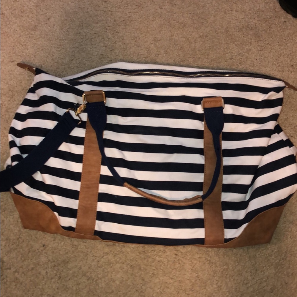 Travel duffel bag